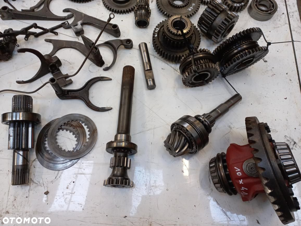 Centauro/Centurin/Mercury/Leopard 75,80,85 koło zębate,mechanizm różnicowy,wałek,Tryb,podnośnik,obudowa,skrzynia,biegów,synchronizator,przesówka,widełki,przystawka napędu,łożysko,satelita,ramię, - 18
