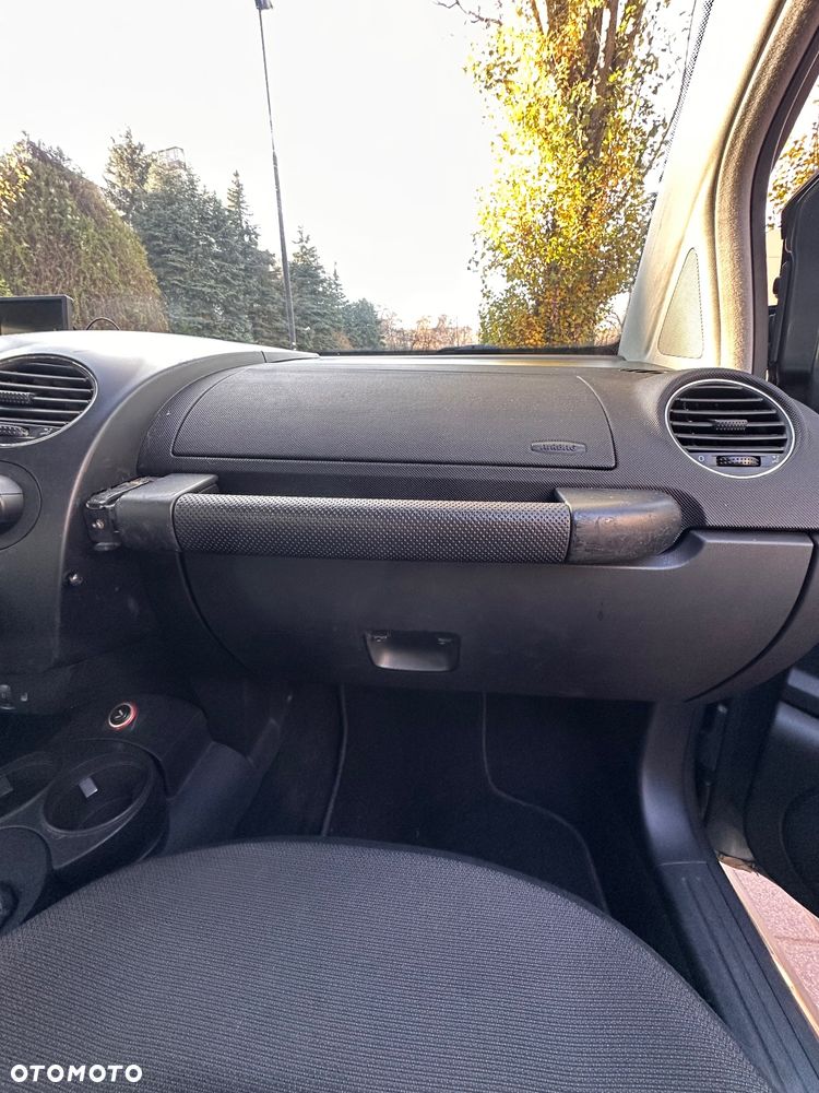 Volkswagen New Beetle 2.0 - 10