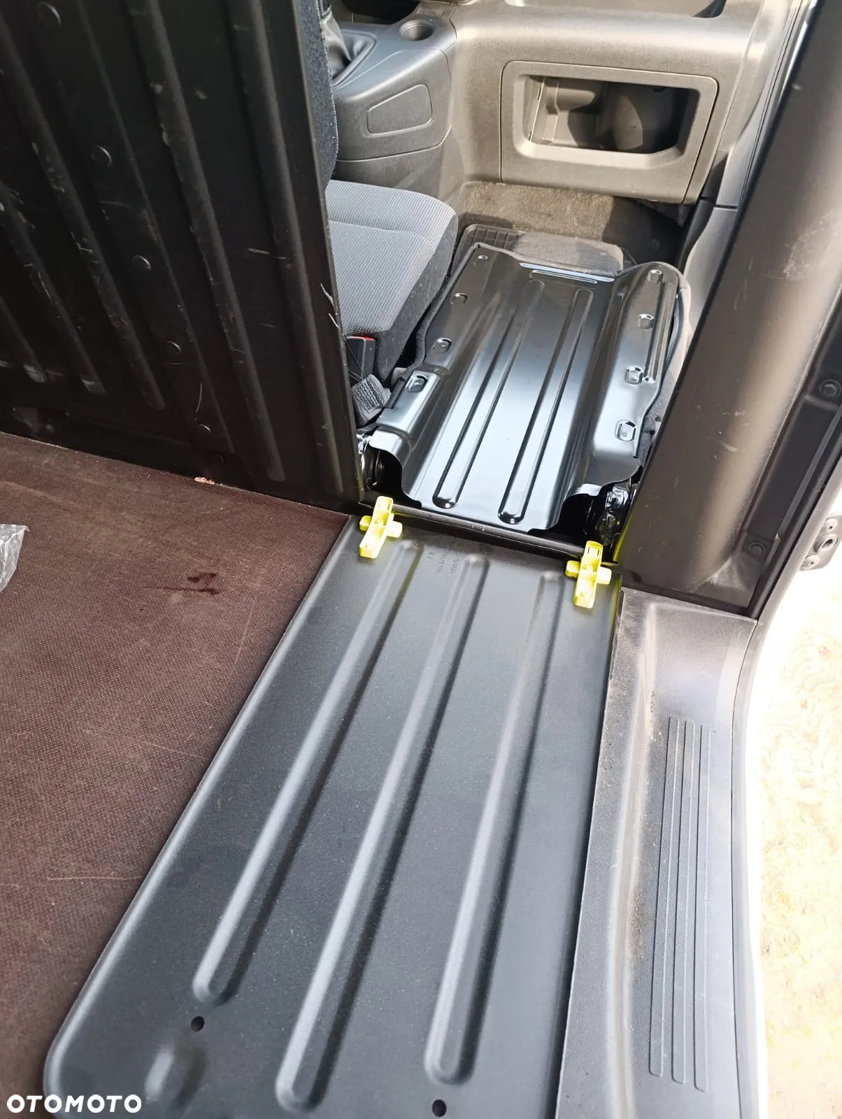 Opel COMBO - 9