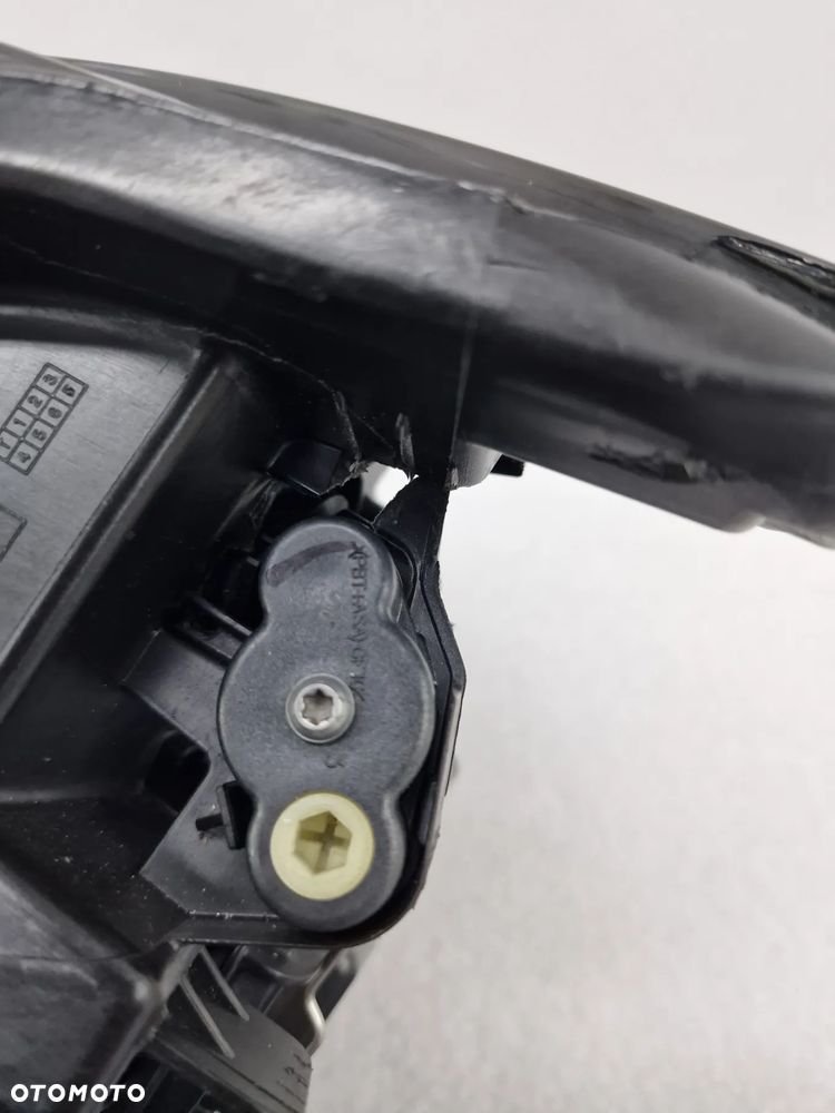 VW T6.1 T6 LIFT 19- PRAWA ZWYKŁA LAMPA PRZEDNIA PRZÓD , NR 7L1941006B , NR AUKCJI LA509 - 28
