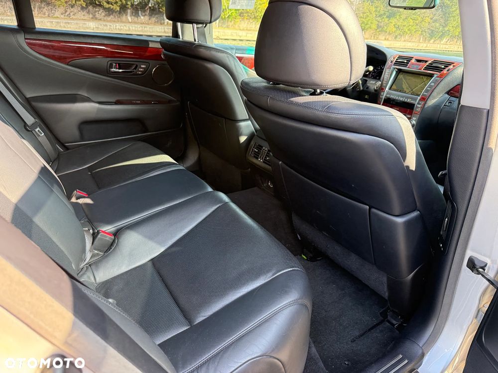 Lexus LS 460 Prestige - 11