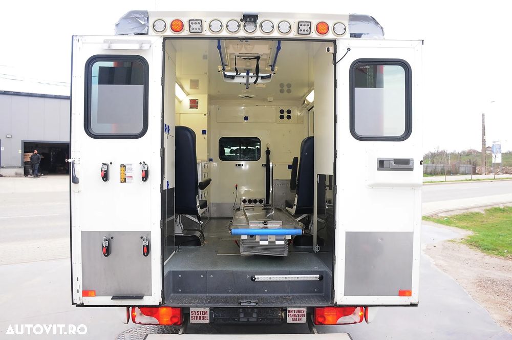 Mercedes-Benz Sprinter - 5