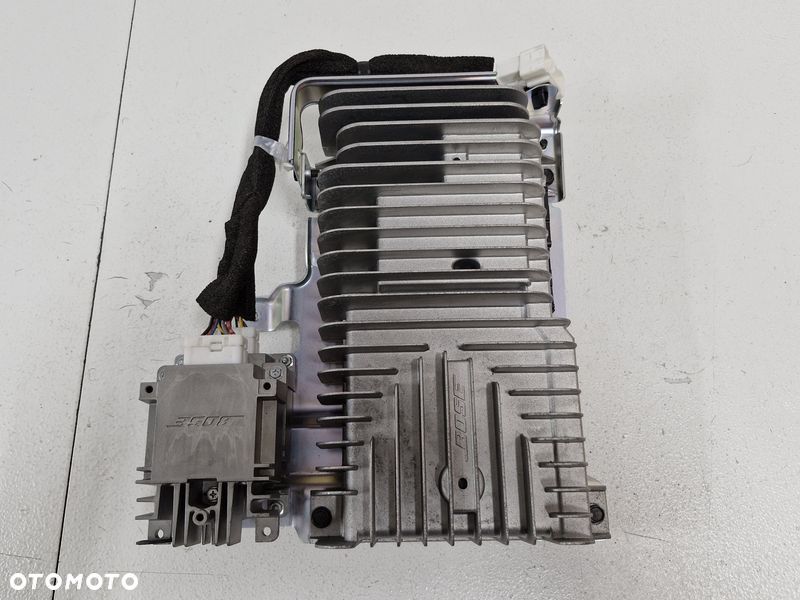 infiniti m30 wzmacniacz bose 28060-1ma1c - 1