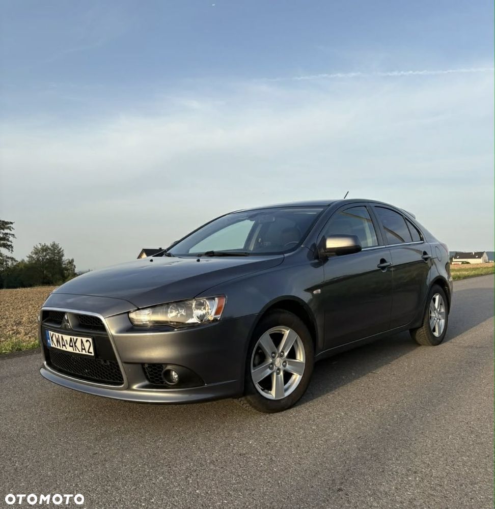 Mitsubishi Lancer - 1