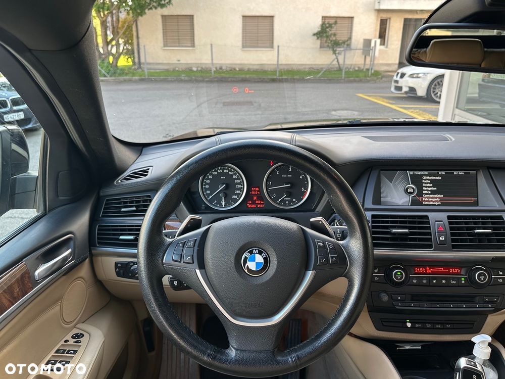 BMW X6 - 21