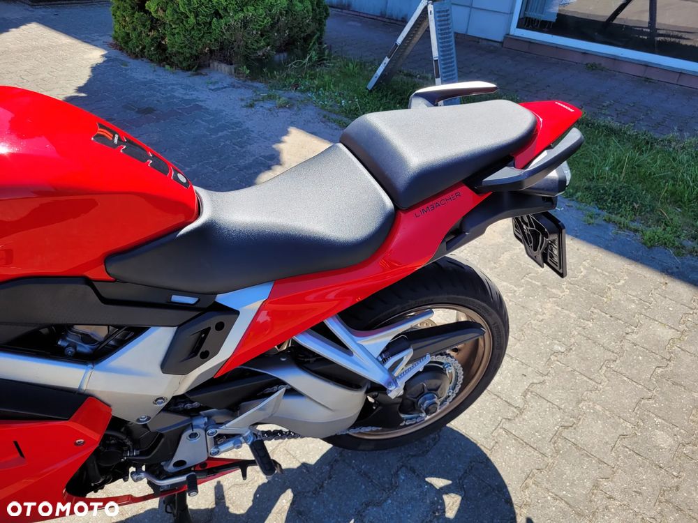 Honda VFR - 20