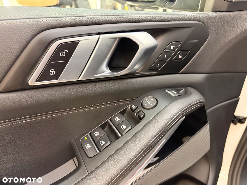 BMW X5 xDrive30d mHEV - 23