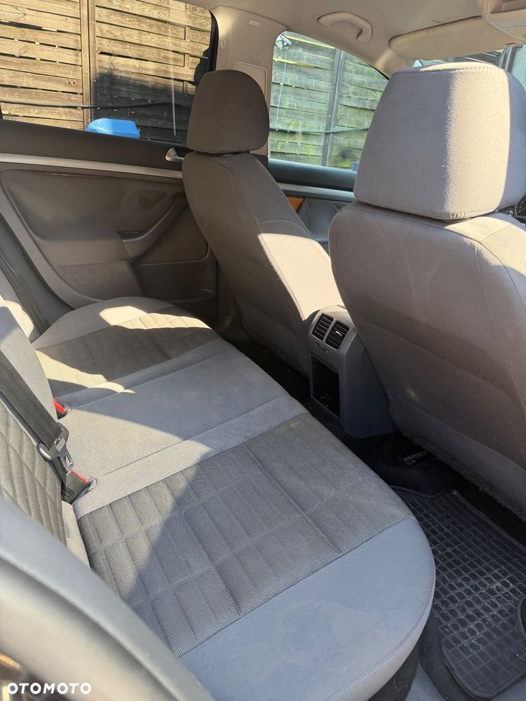 Volkswagen Golf 1.9 TDI Comfortline - 8