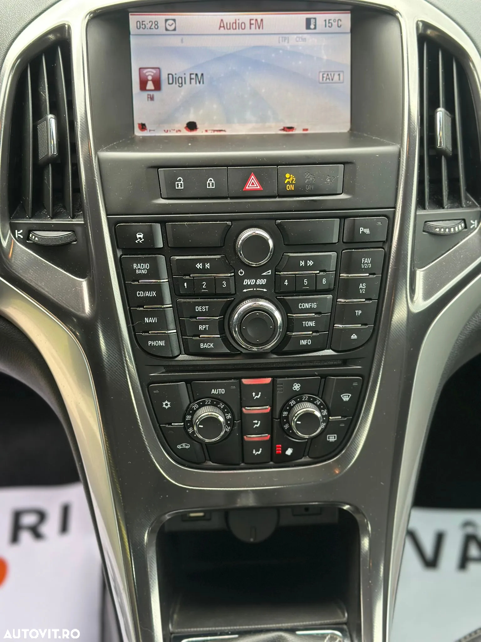 Opel Astra 1.7 CDTI Cosmo - 11
