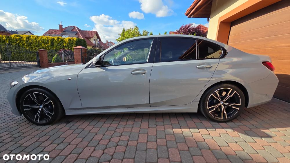 BMW Seria 3 330d xDrive mHEV M Sport sport - 3