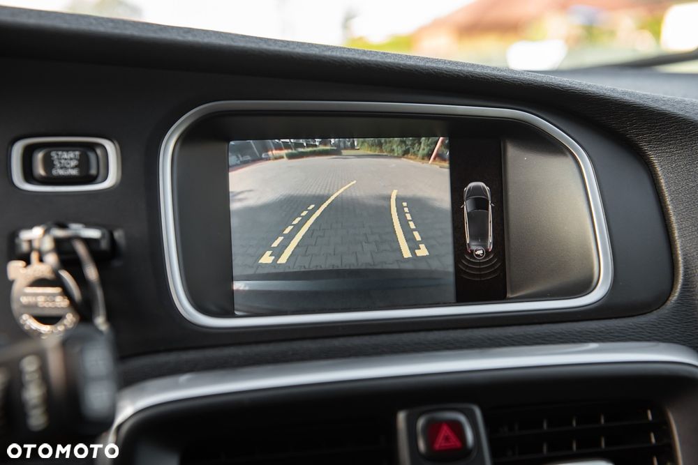 Volvo V40 D3 Geartronic Summum - 21