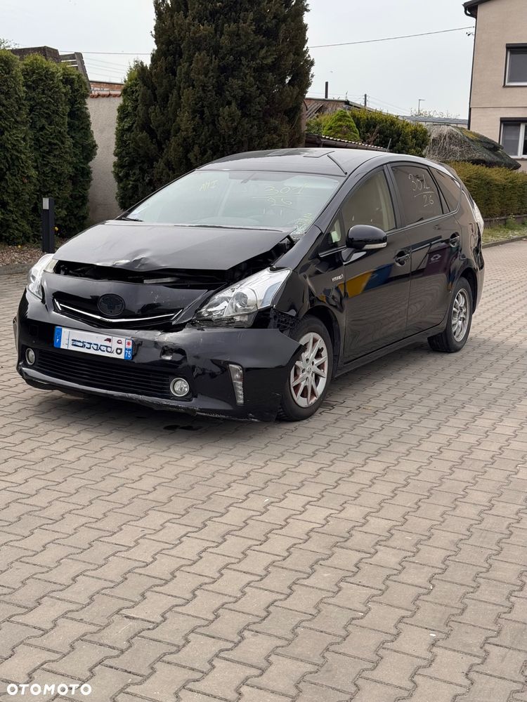 Toyota Prius+ (Hybrid) - 13