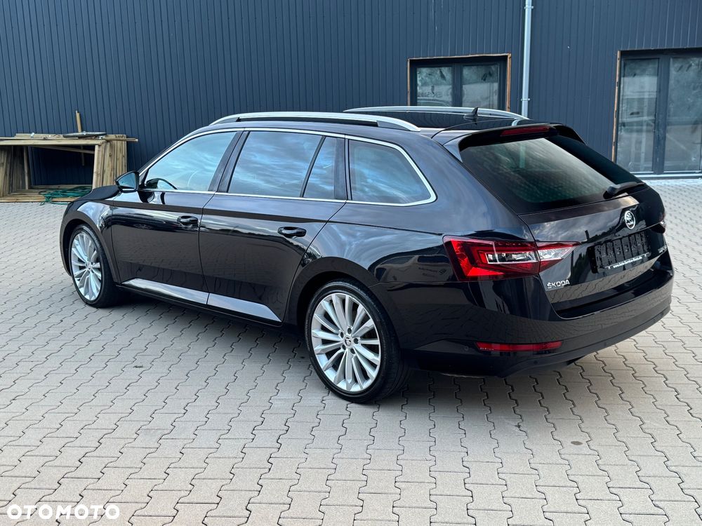 Skoda Superb 2.0 TDI Sportline DSG - 9