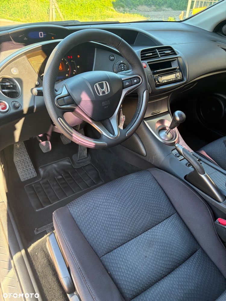 Honda Civic 1.4 i-VTEC Comfort - 22