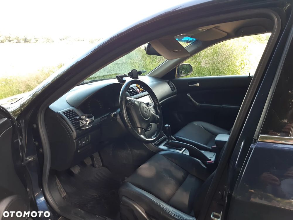 Honda Accord 2.0 Executive - 13
