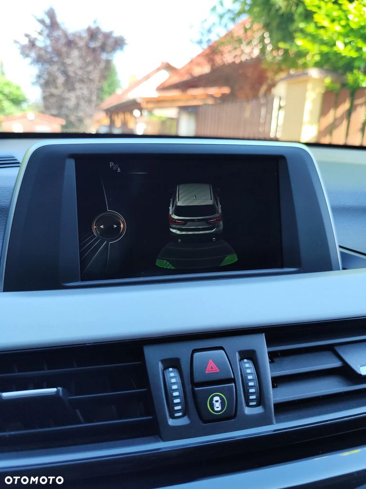 BMW X1 sDrive16d xLine - 14