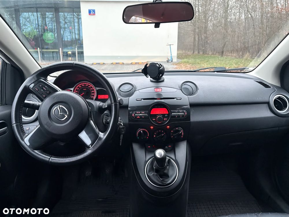 Mazda 2 1.3 MZR Iro - 8