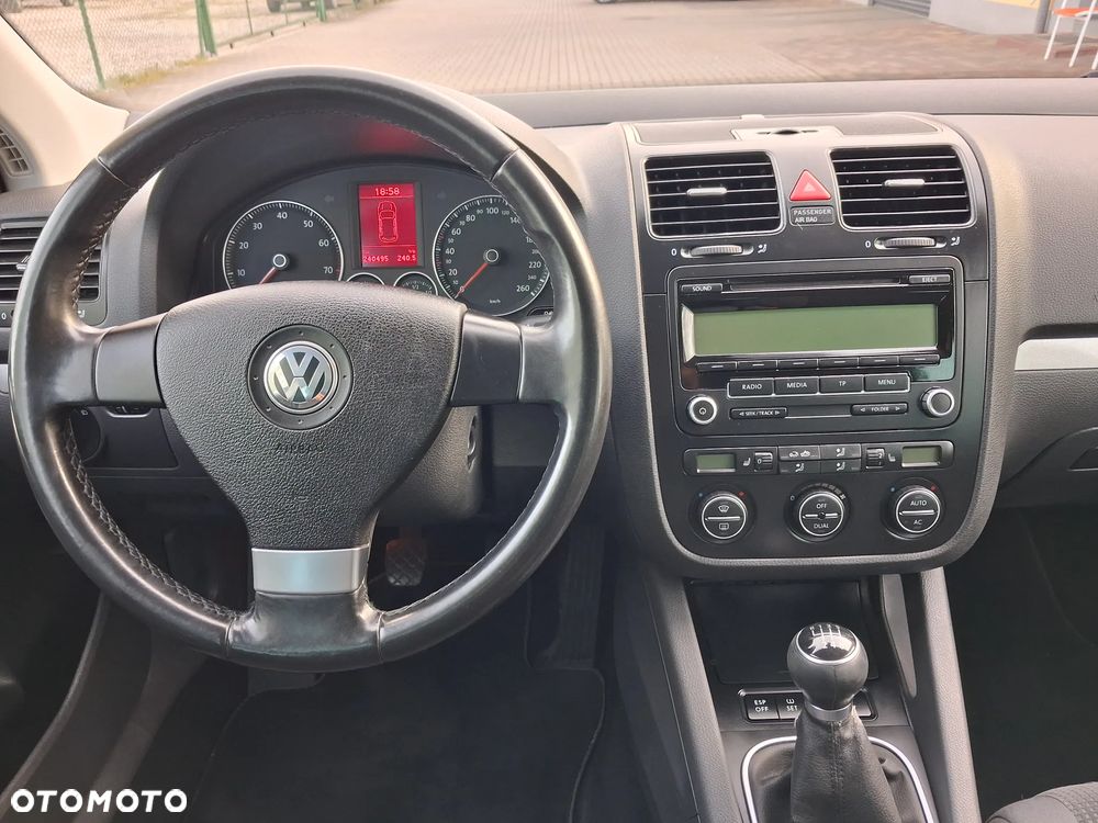 Volkswagen Golf 1.4 FSI Comfortline - 18