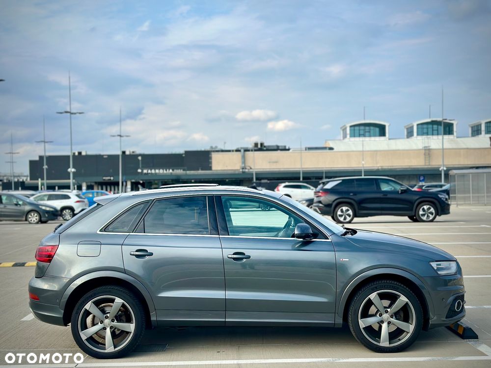 Audi Q3 2.0 TFSI Quattro S tronic - 24