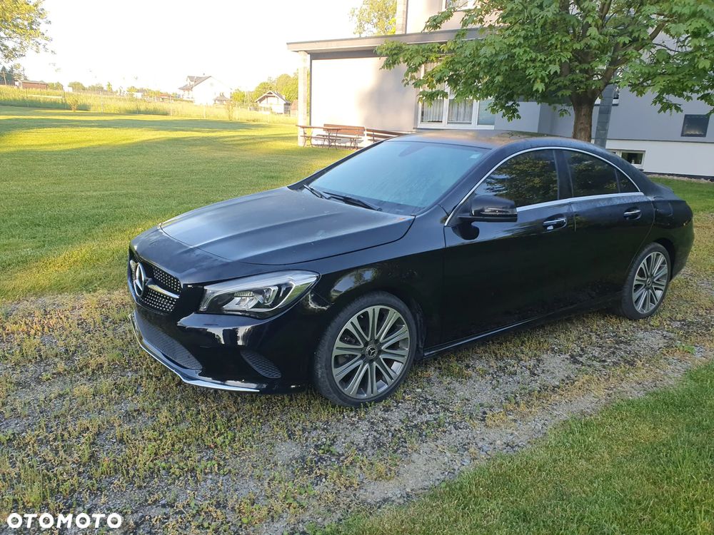 Mercedes-Benz CLA 250 7G-DCT Urban - 2