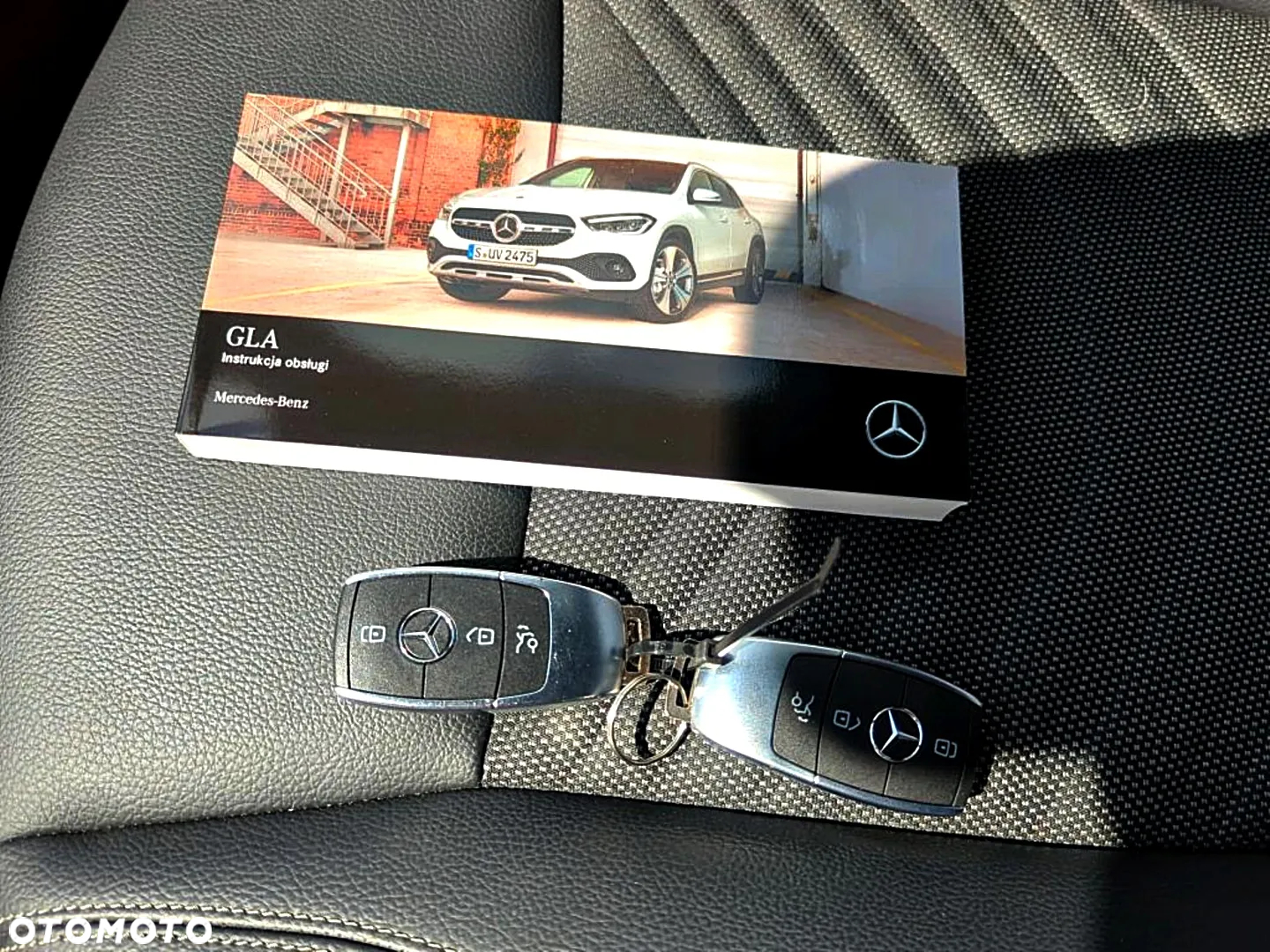Mercedes-Benz GLA 200 - 12