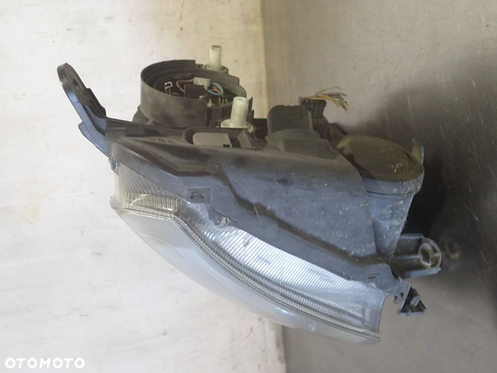 LAMPA LEWA PRZEDNIA OPEL MERIVA A 1.2 93321052 - 5