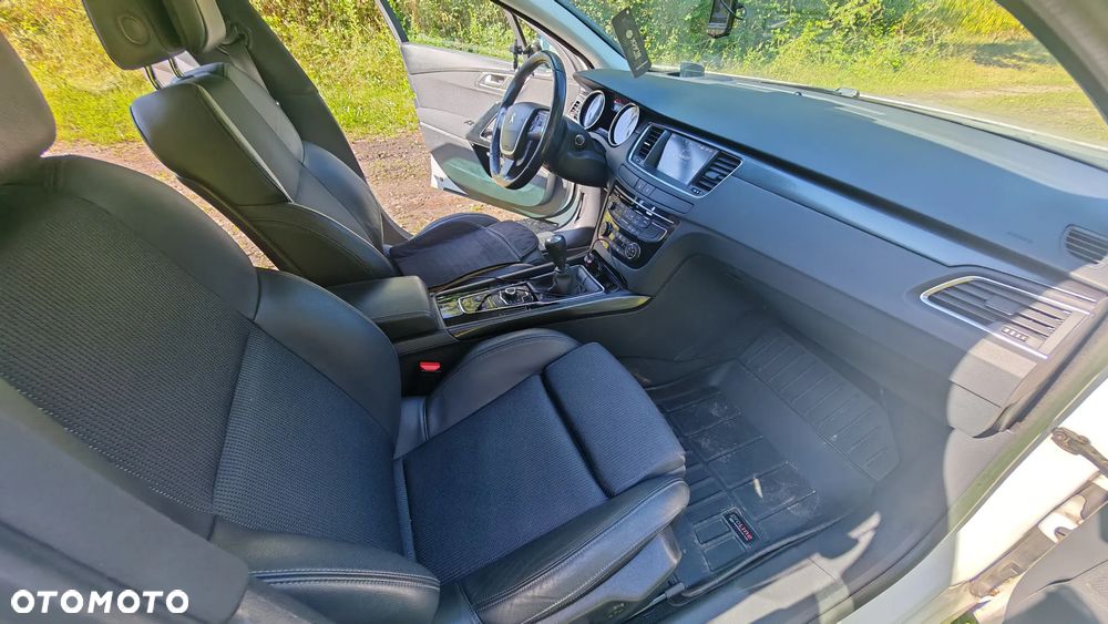 Peugeot 508 HDi FAP 140 Allure - 14