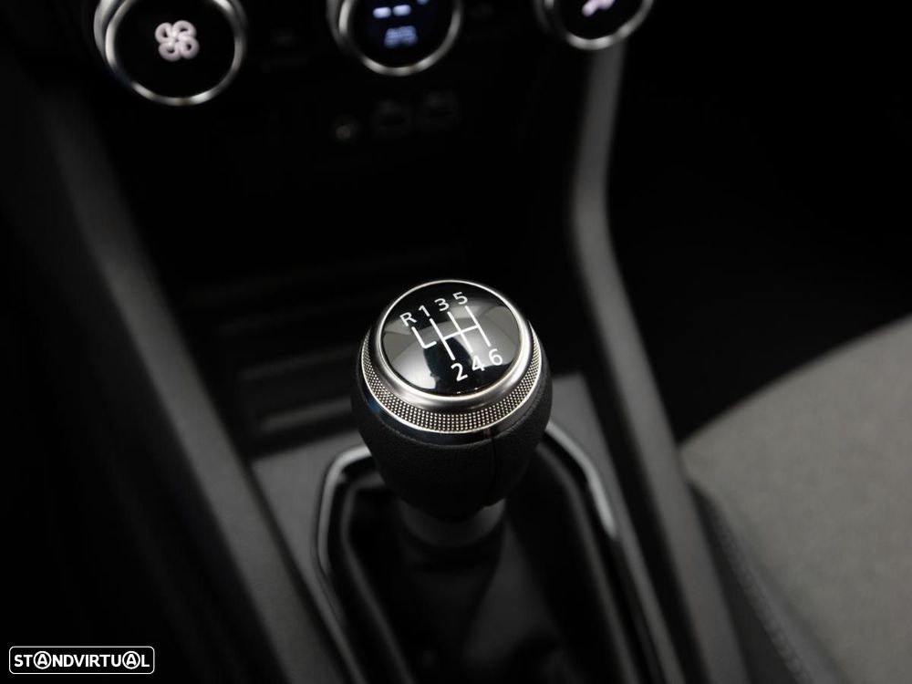 Renault Clio 1.0 TCe Evolution - 19