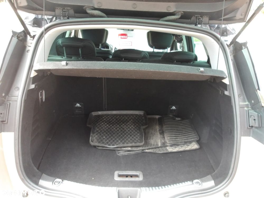Renault Scenic - 25