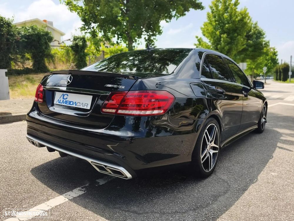 Mercedes-Benz E 220 CDI DPF BlueEFFICIENCY 7G-TRONIC Avantgarde - 26