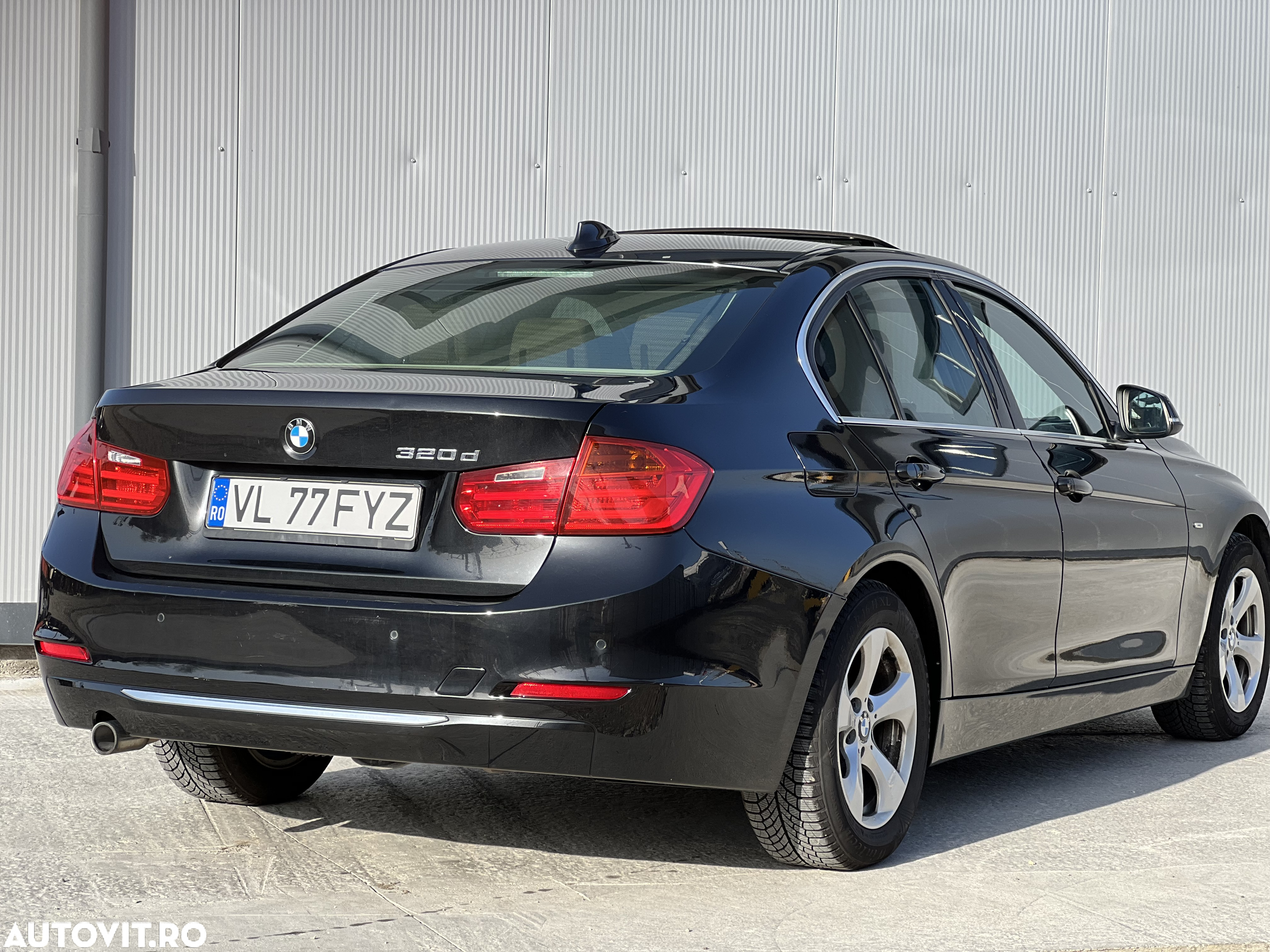 BMW Seria 3 320d Aut. Luxury Line - 8
