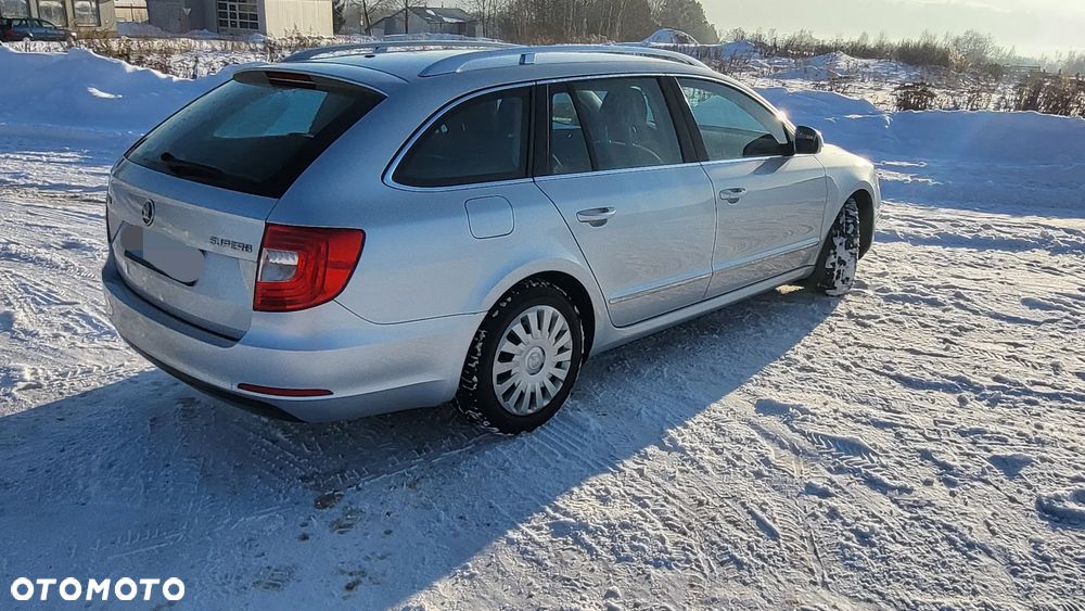 Skoda Superb 2.0 TDI Ambition - 6