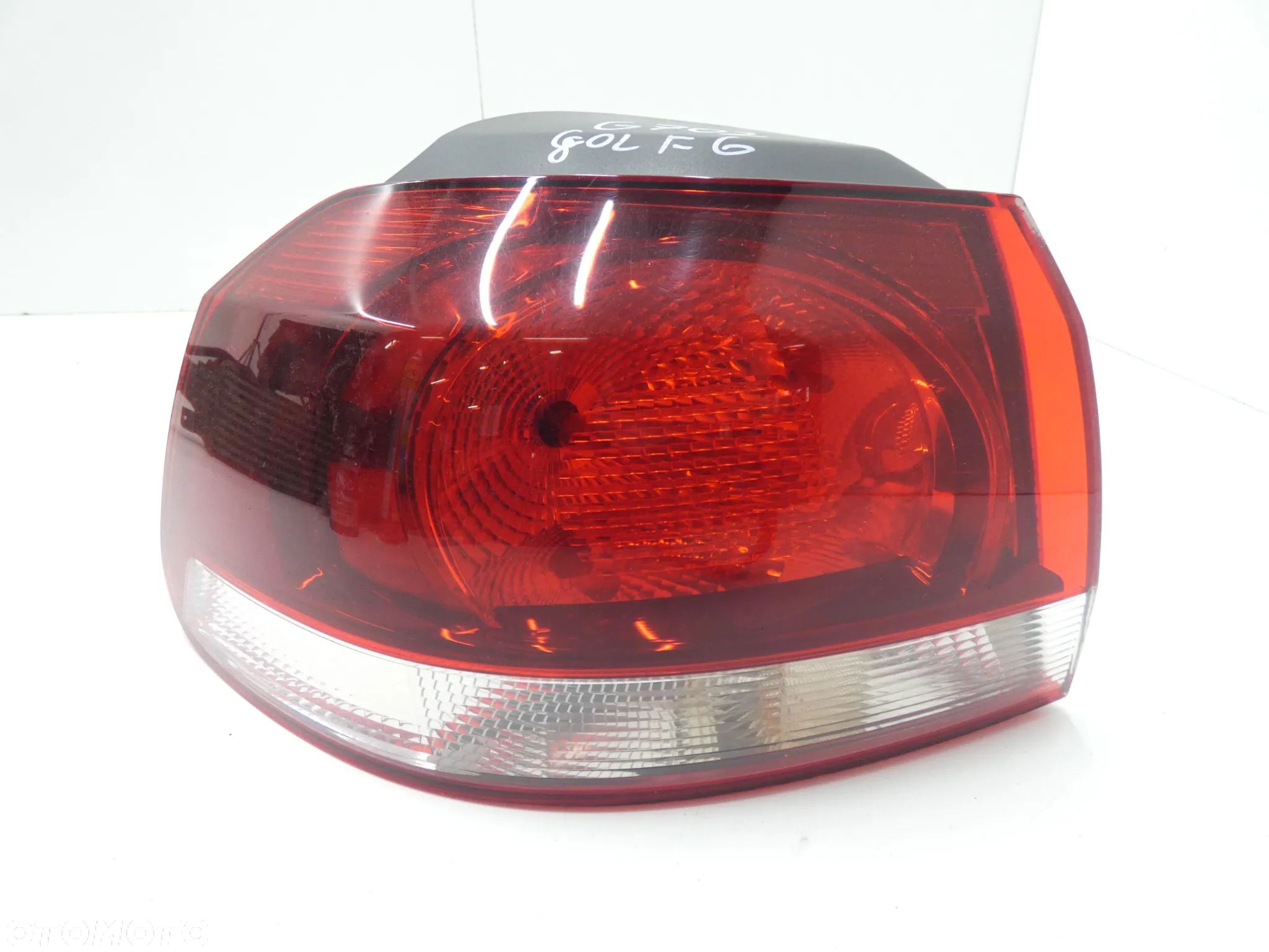 VW GOLF VI 6 HATCHBACK HB LAMPA LEWA TYŁ TYLNA 5K0945095M G702 - 1