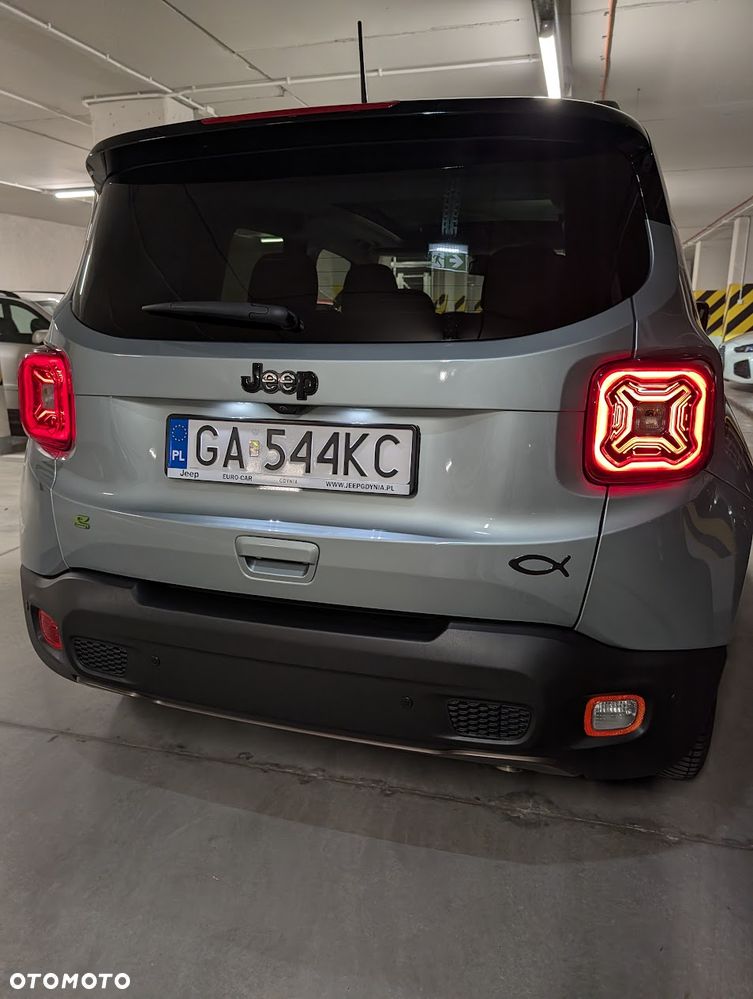 Jeep Renegade 1.5 T4 mHEV Upland FWD S&S DCT - 3