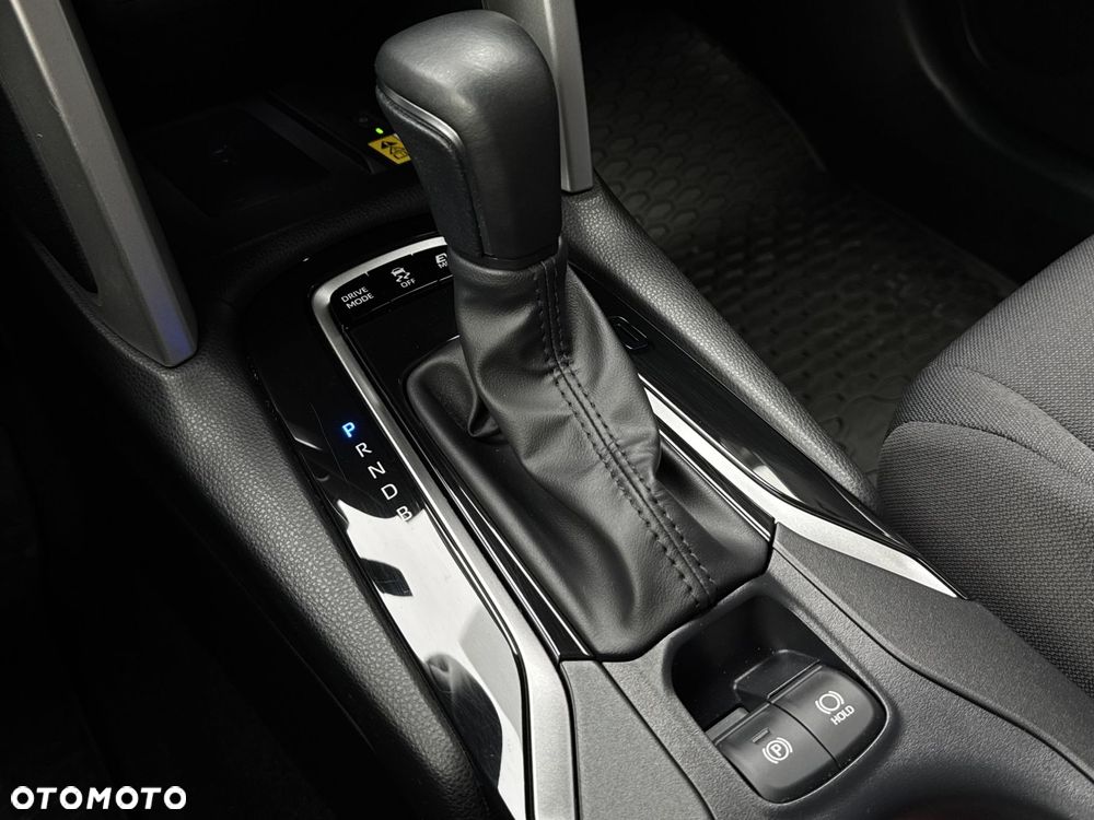 Toyota Corolla Cross - 24