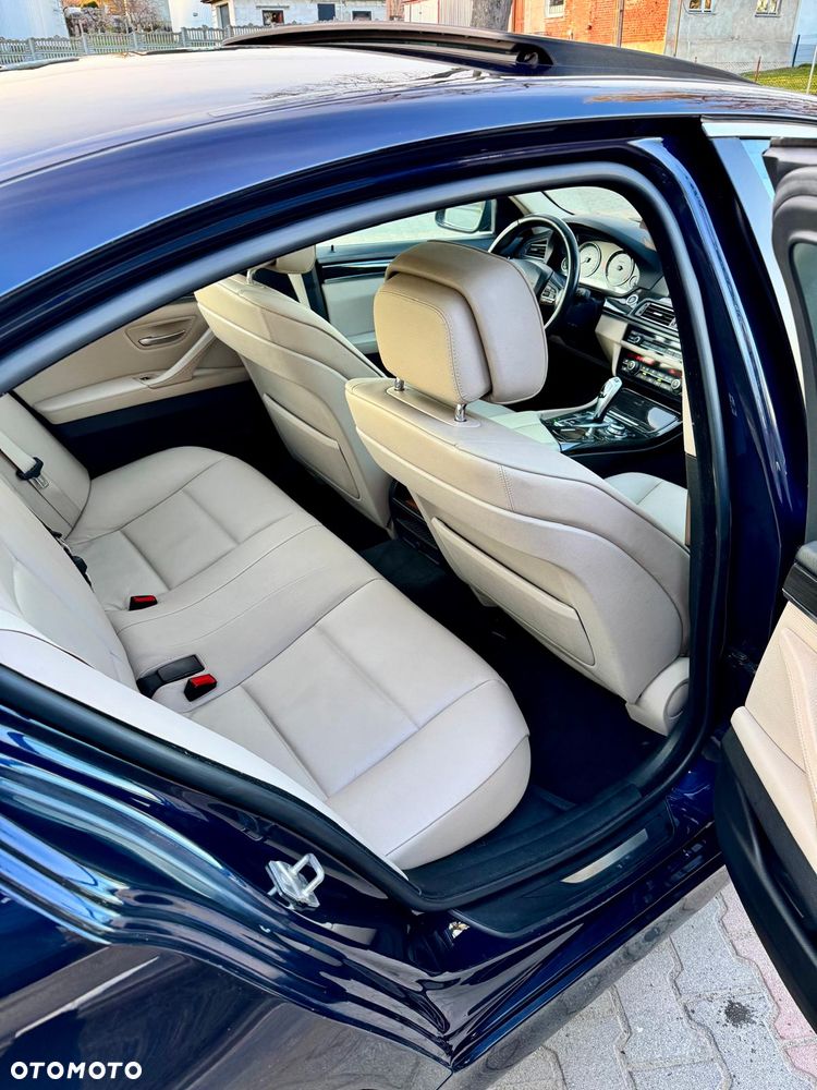 BMW Seria 5 520d - 16