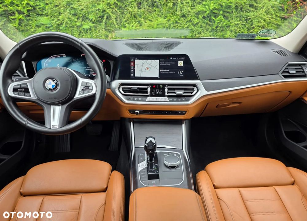 BMW Seria 3 318d mHEV - 11