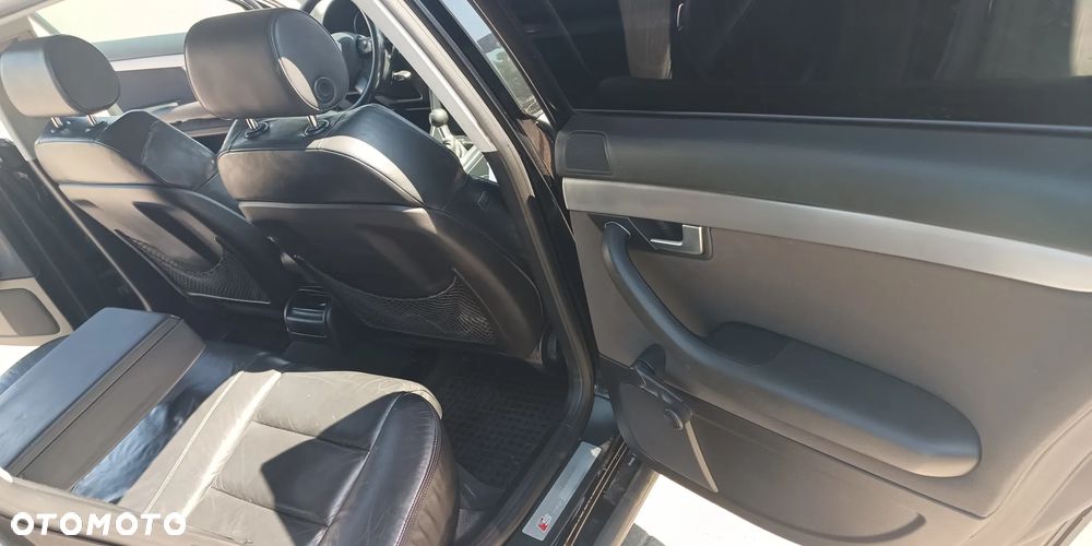 Audi A4 Avant 2.0 TDI - 25