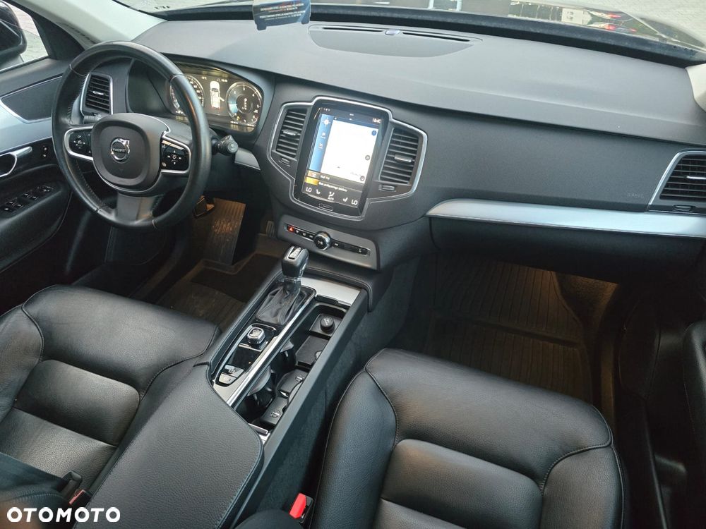 Volvo XC 90 D5 AWD Geartronic RDesign - 29