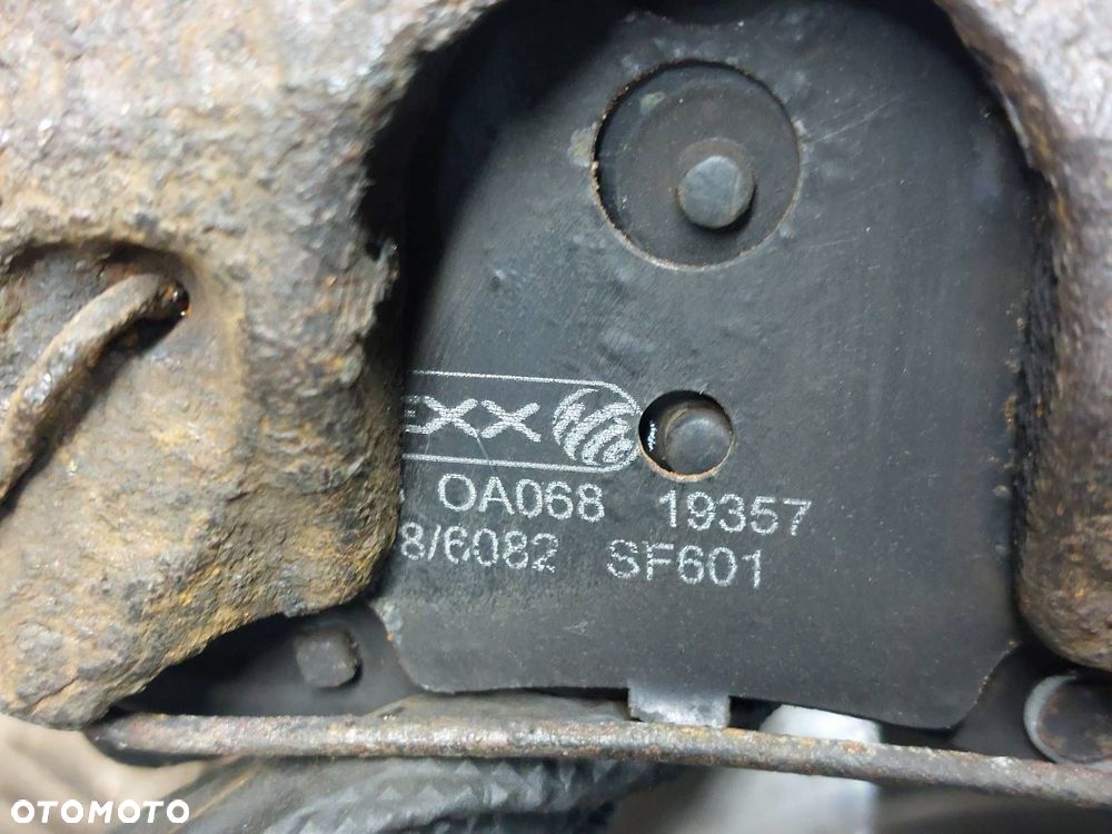 TARCZE HAMULCOWE PRZÓD + KLOCKI + ZACISKI OPEL MERIVA B 1.4 16V - 10