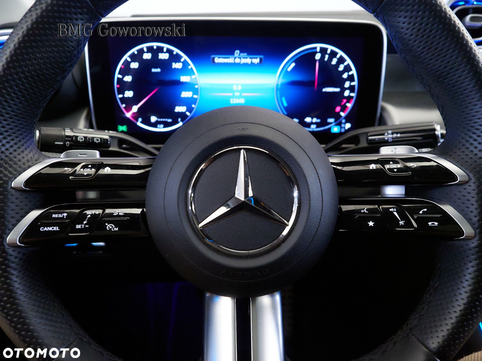 Mercedes-Benz GLC - 22