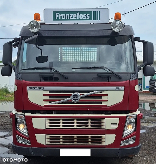 Volvo FM330