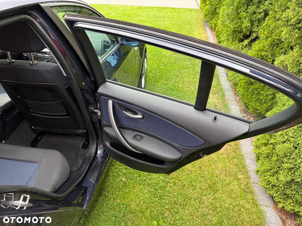 BMW Seria 1 116i - 16