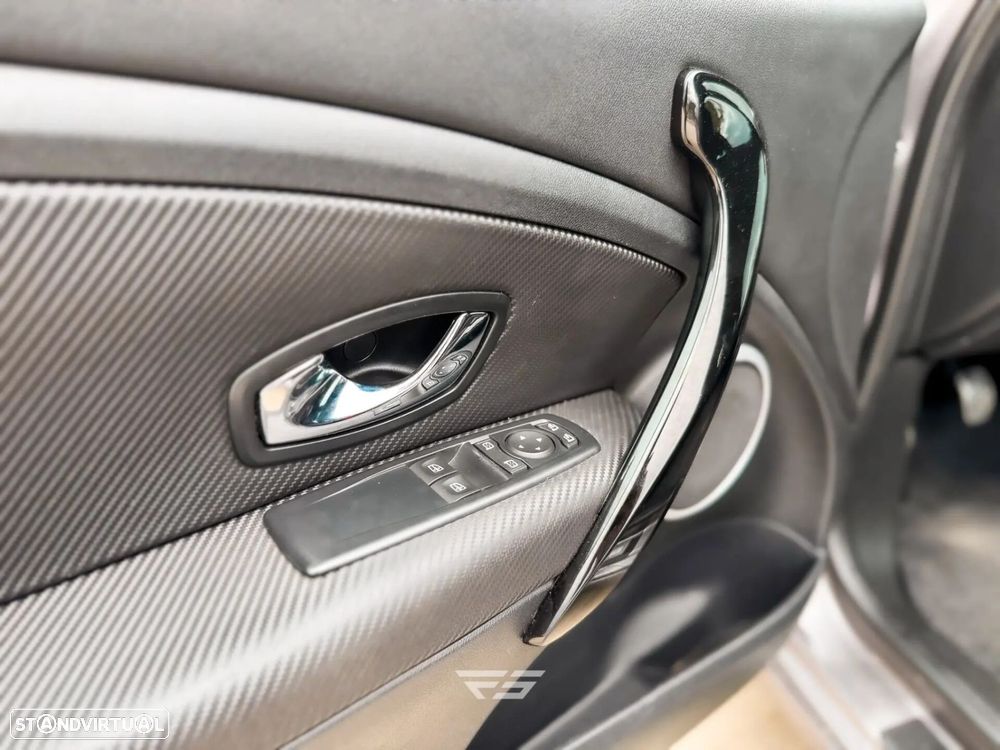 Renault Mégane Coupe 2.0 T RS - 15