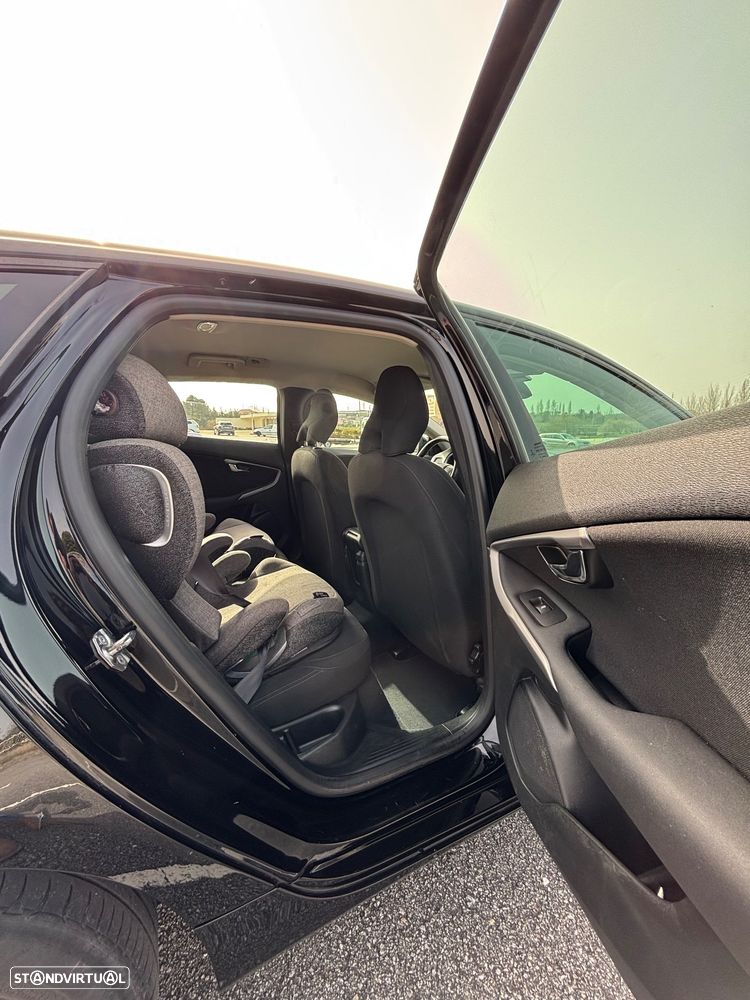 Volvo V40 2.0 D2 Kinetic Eco - 17