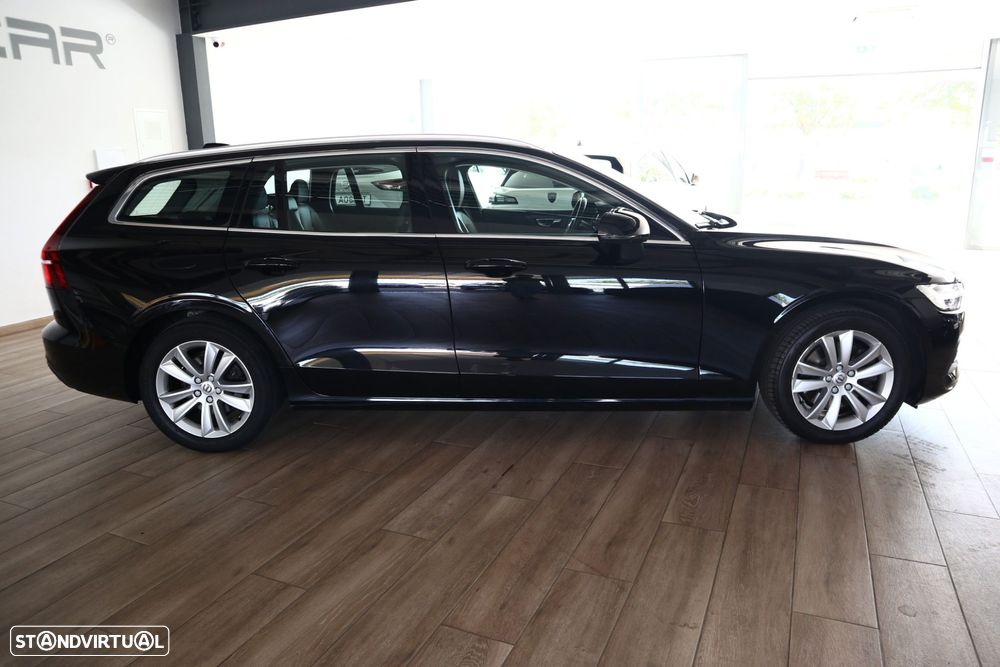 Volvo V60 2.0 D4 Momentum Geartronic - 9