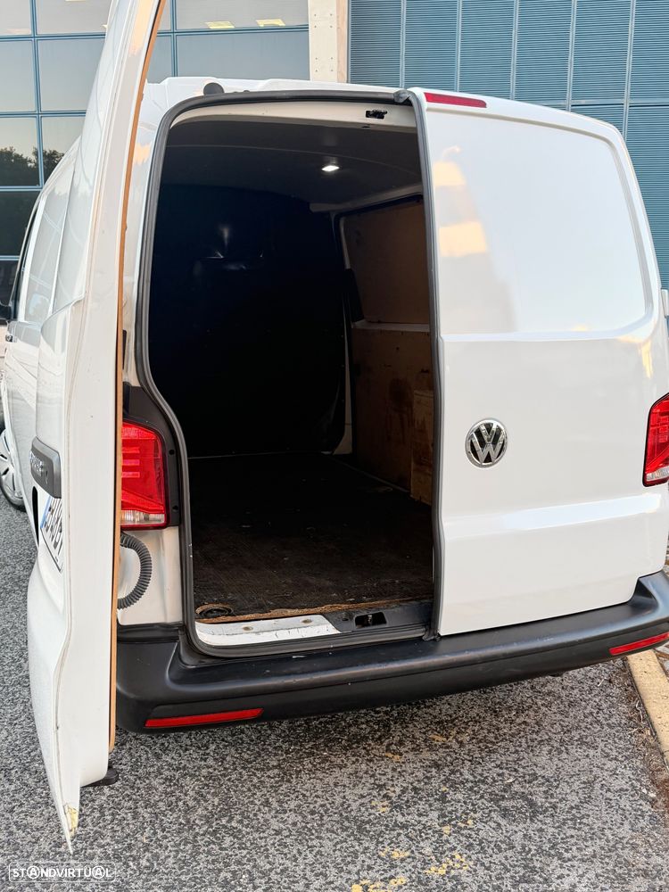 VW Transporter 2.0 TDI - 9