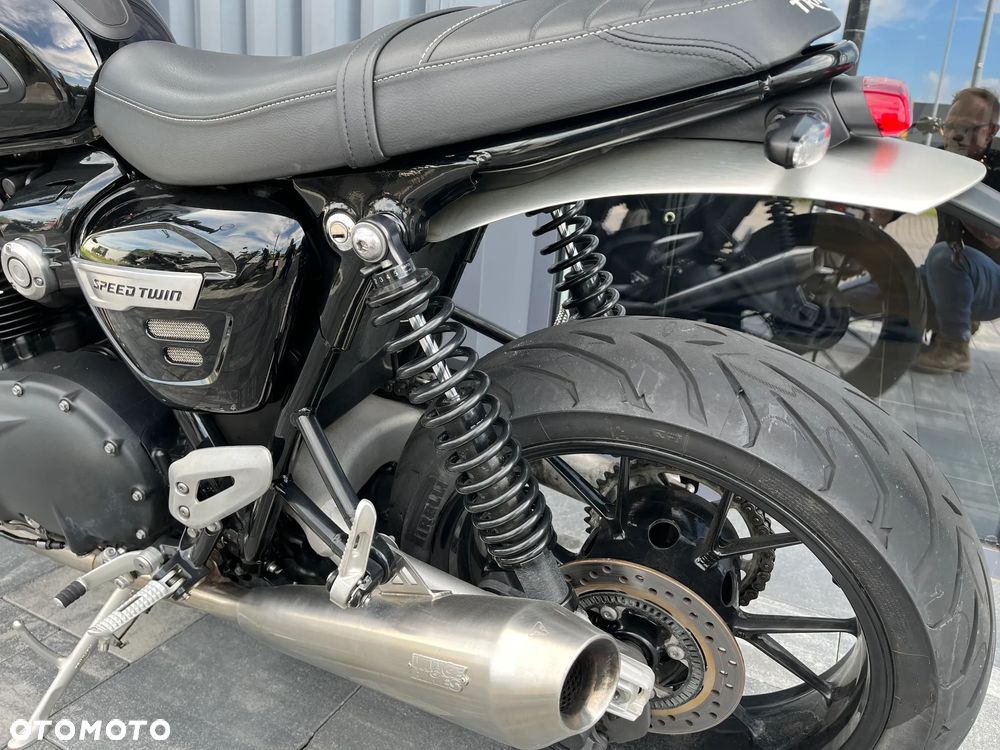 Triumph Speed Twin - 6