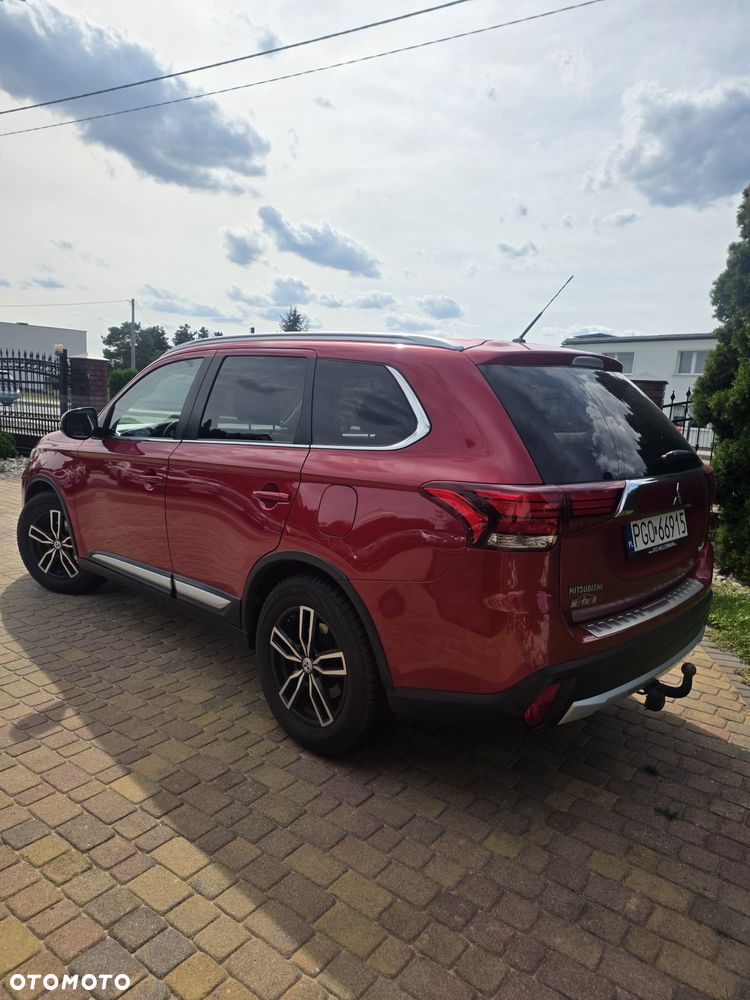 Mitsubishi Outlander 2.2 DI-D 4WD Automatik Instyle - 5