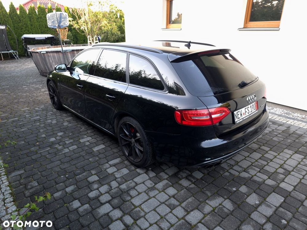 Audi A4 Avant 2.0 TDI Quattro S tronic - 3